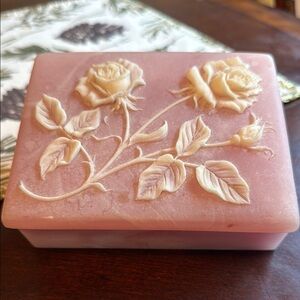 Incolay Stone Pink Jewelry Box With White Roses